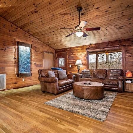 Fly Away Cabin- Modern, Serene, And Convenient Compton Luaran gambar