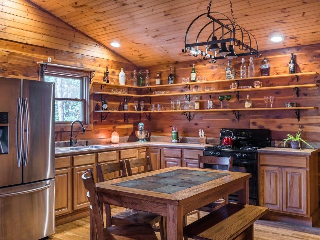 Fly Away Cabin- Modern, Serene, And Convenient Compton Luaran gambar